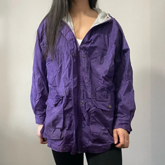 💜 Embrace the Vintage Vibes: Purple Windbreaker  Coat - Size Unknown 🌬️ - Picture 1 of 13